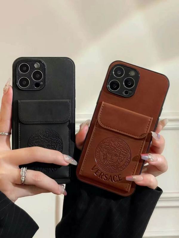 Versace iphone 16Pro max 09